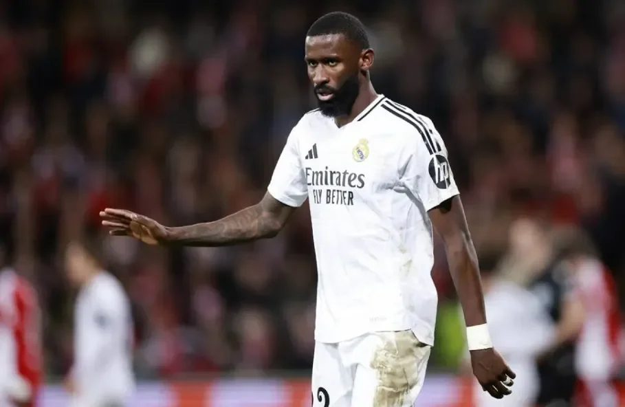 Antonio Rudiger trụ cột của Real Madrid cũng khả năng sẽ ra đi rất cao